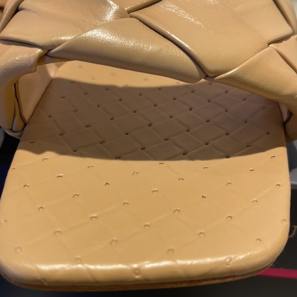 Vince Camuto Brelanie Woven-Strap Mule - Picture 5 of 7